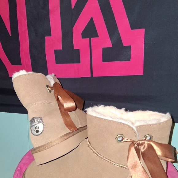 Pawz Bearpaw Boots Amelia Suede W/Ribbon Size Womens 10 NEW - Picture 7 of 10